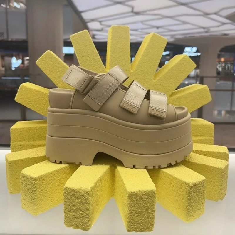 Anti Loop Rubber - Kalın Tabanlı, Yüksek Kaldırmalı, Burun Açık,